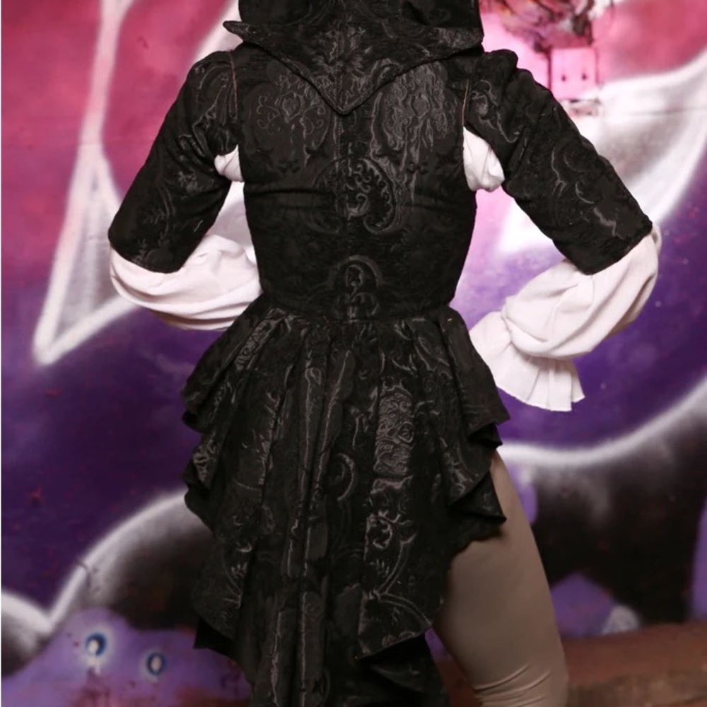DITD Damsel in this Dress Cropped Vixen with Peplum Ruffle in Black Medallion